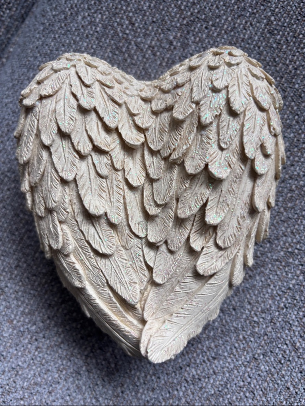 Neutral Cream with shimmer Feather Heart jewelry box